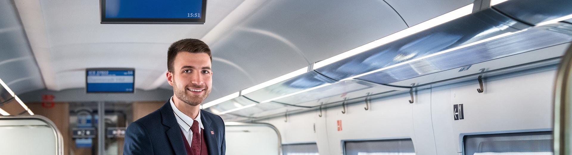 Quereinsteigerin für Umschulung zumzur Zugbegleiterin Deutsche Bahn AG