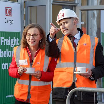 Dr. Sigrid Nikutta, DB-Vorstand für Güterverkehr und Vorstandsvorsitzende von DB Cargo und Vorsitz von Rail Freight Forward